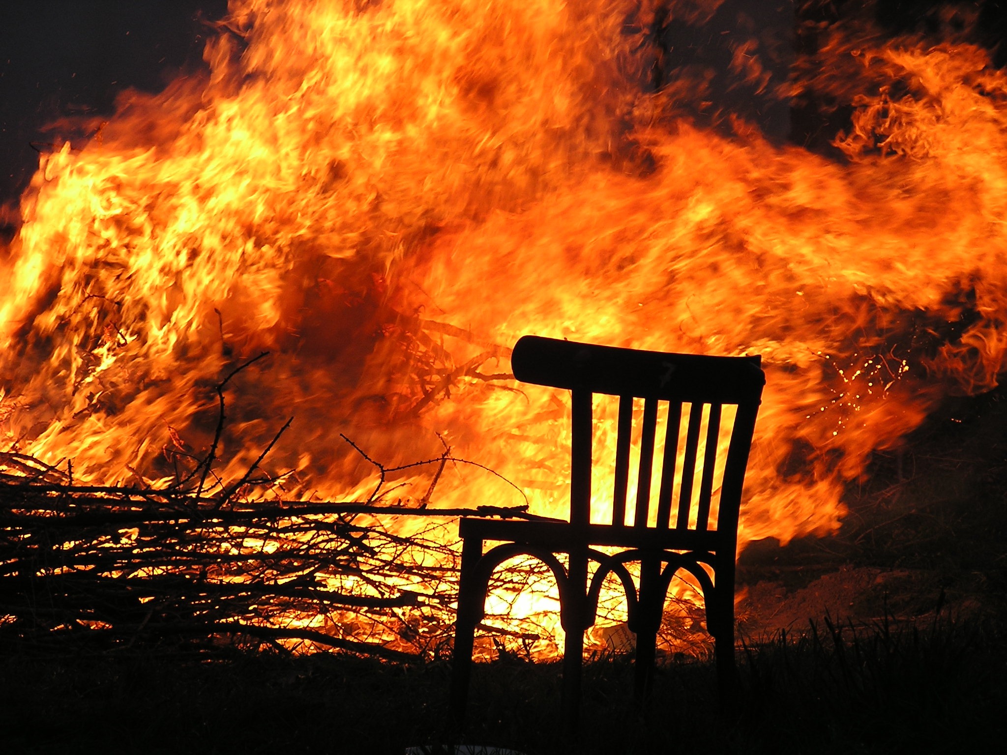 MaxPixel.freegreatpicture.com-Wood-Fire-Burn-Fire-Chair-Flame-175966.jpg